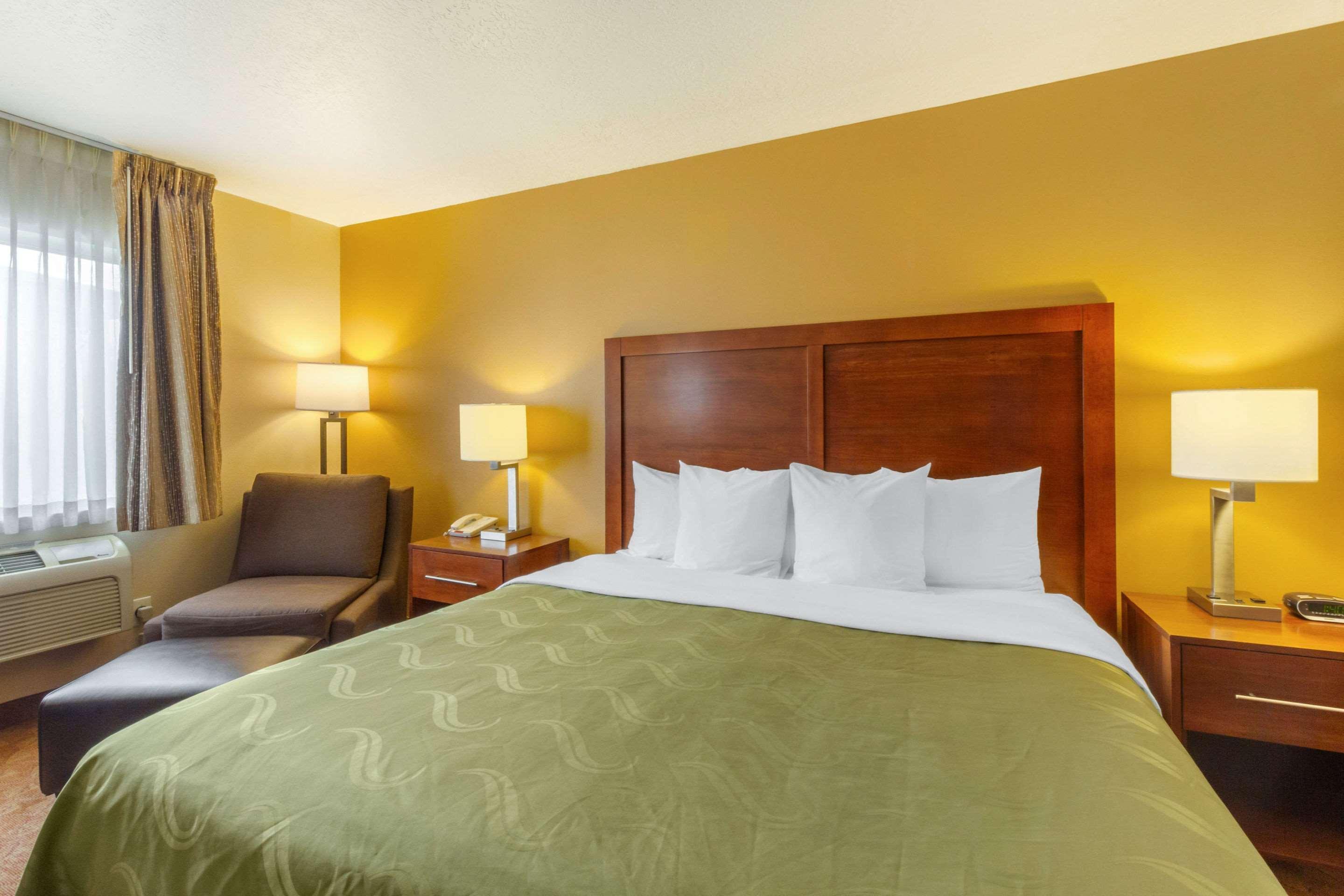 Quality Inn Logan Near University Esterno foto