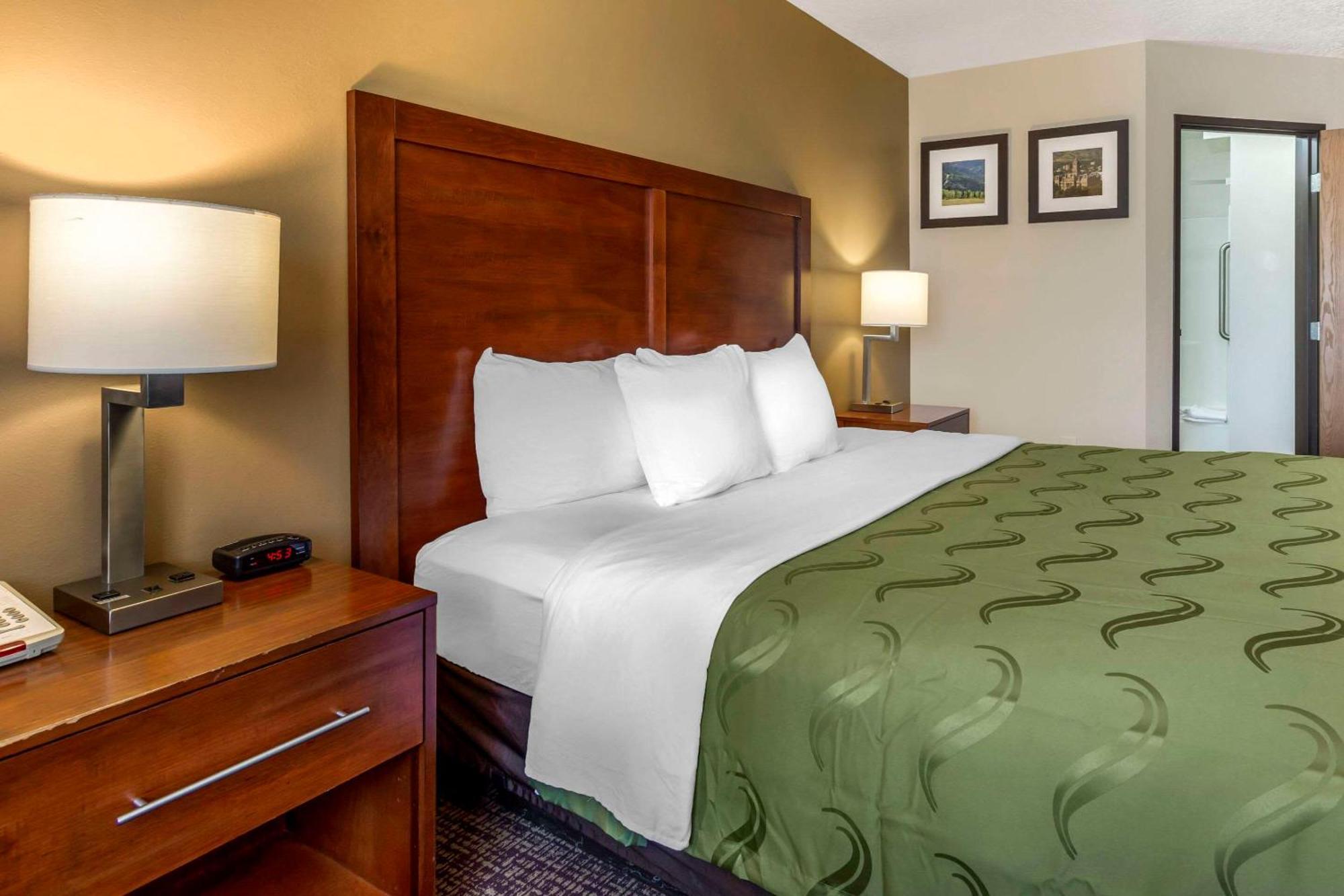 Quality Inn Logan Near University Esterno foto